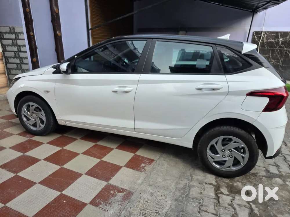 Hyundai New I20 2020 Petrol 100000 Km Driven