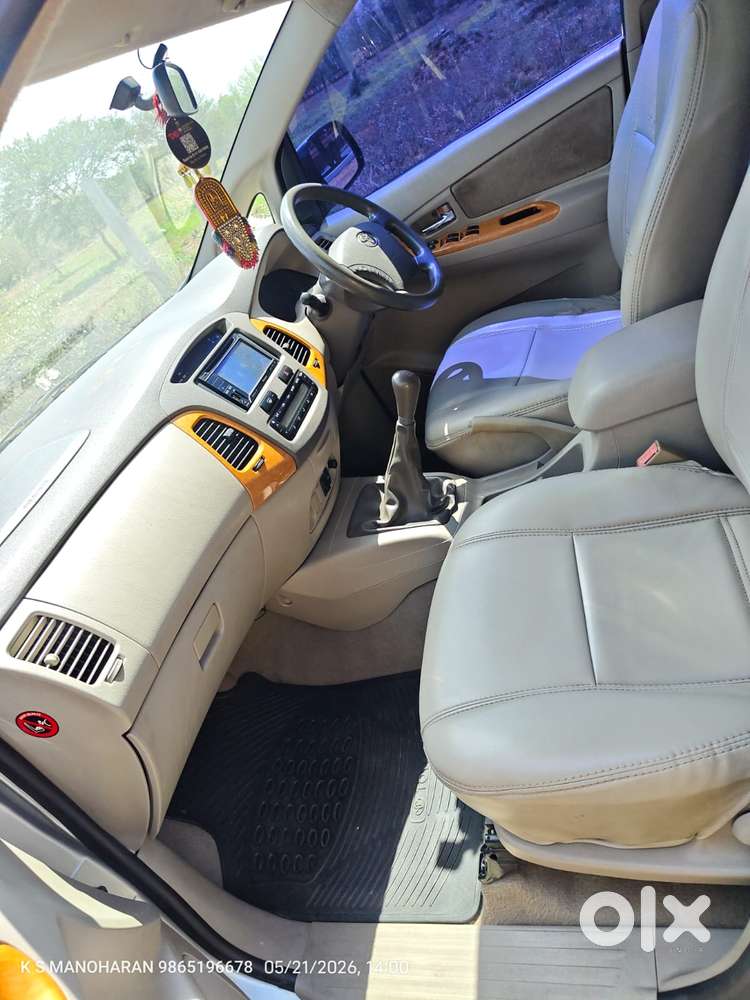 Toyota Innova 2.5 Vx 8 Str, 2010, Diesel