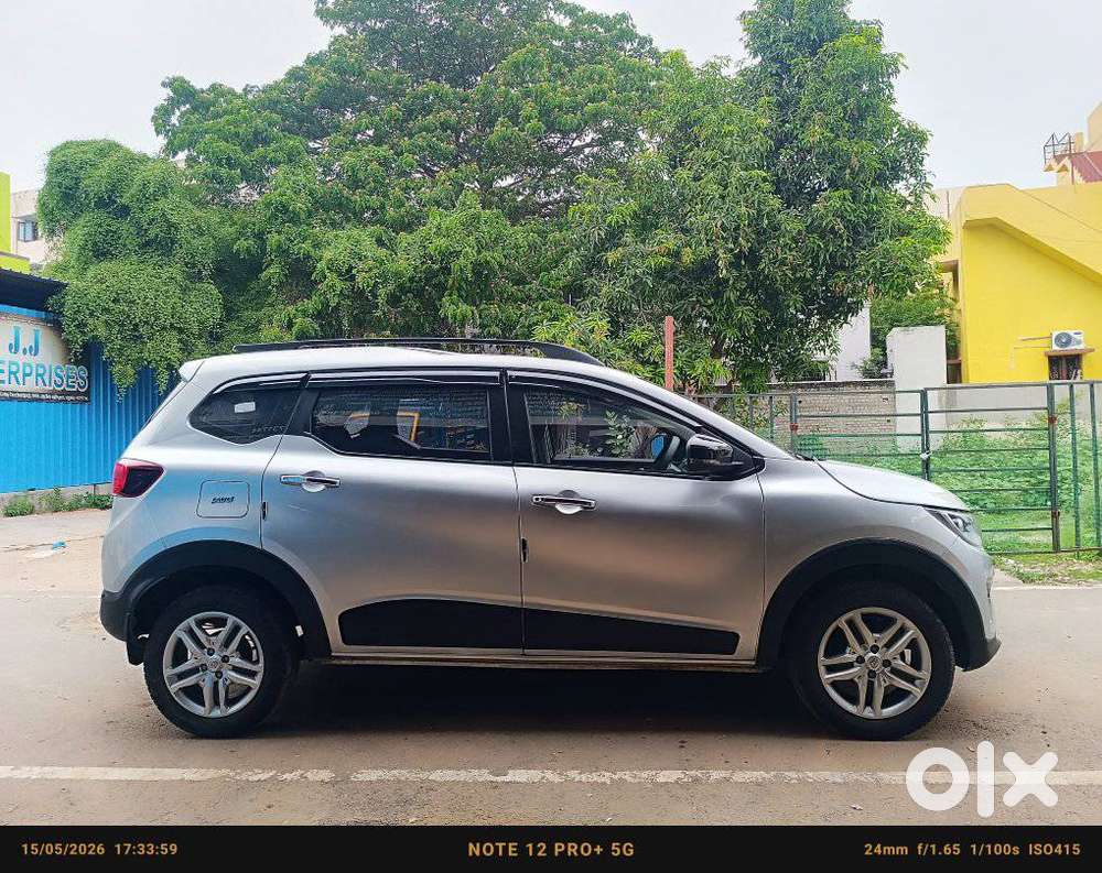 Renault Triber Rxz, 2024, Petrol