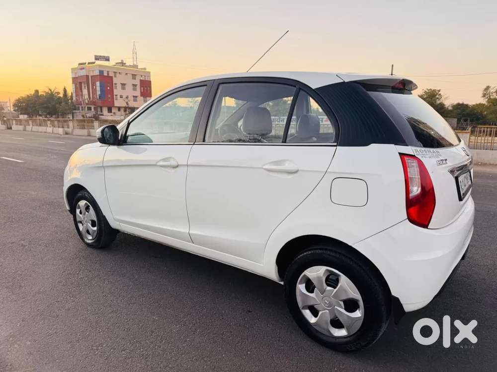 Tata Bolt Revotron Xm, 2015, Petrol