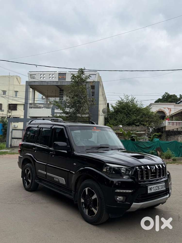 Mahindra Scorpio Classic, 2023, Diesel