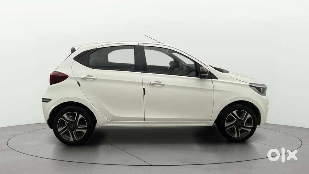 Tata Tiago Xza Plus, 2022, Petrol