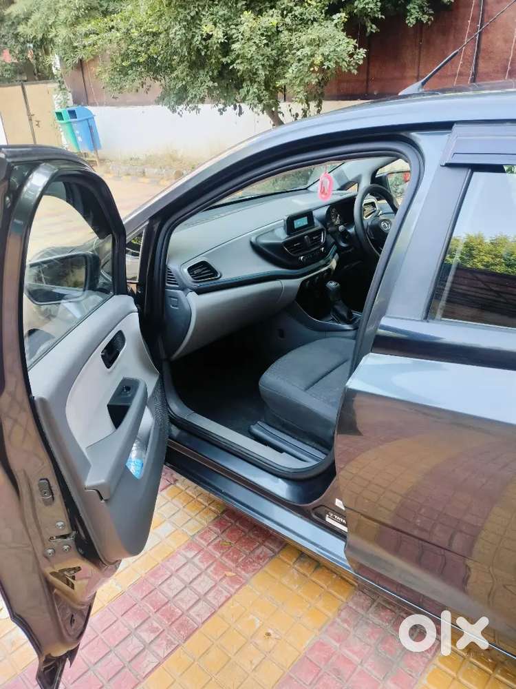 Tata Altroz Xm Petrol 2020