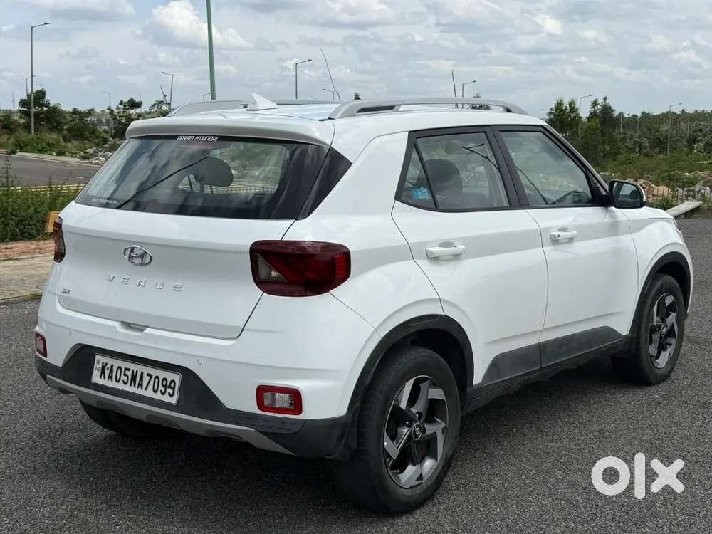 Hyundai Venue 2020 Diesel With Sunroof