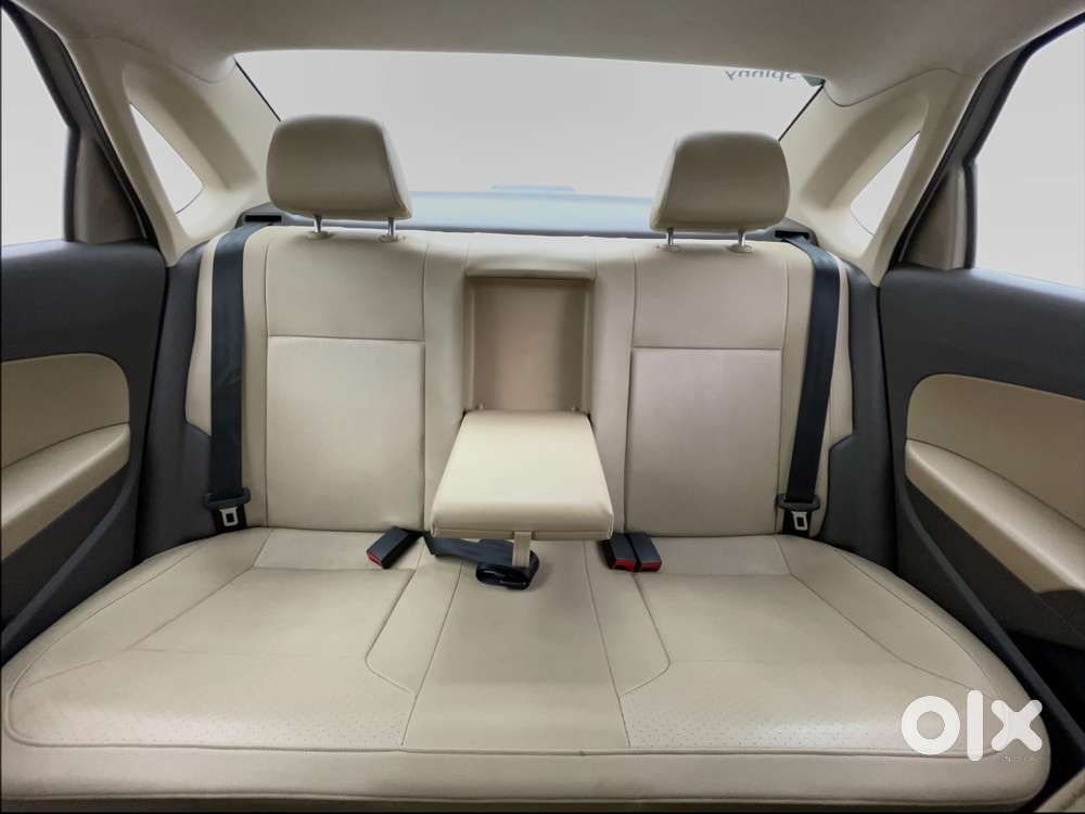 Volkswagen Vento 1.6 Highline, 2019, Petrol