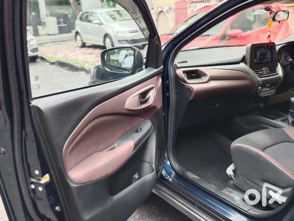 Maruti Suzuki Fronx Delta Plus 1.2l Mt, 2024, Petrol