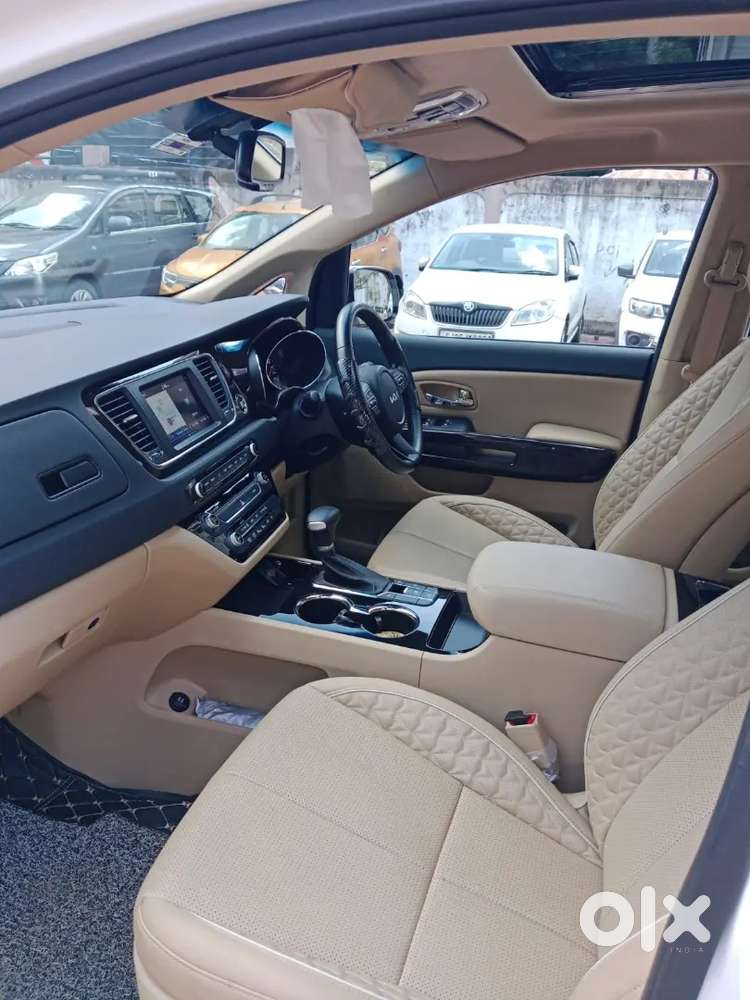 Kia Carnival Limousine 2023