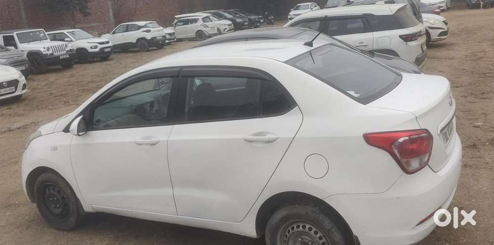 Hyundai Xcent 2016 Cng & Hybrids Well Maintained