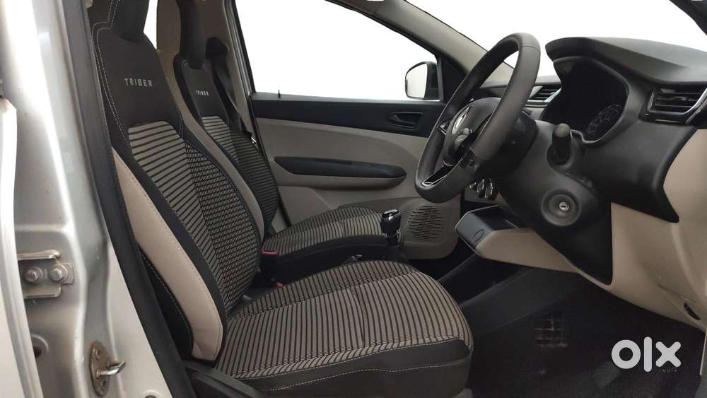 Renault Triber Rxt, 2022, Petrol