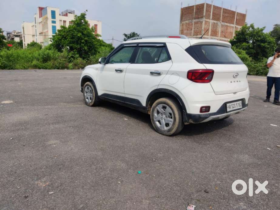 Hyundai Venue S Mt 1.2 Kappa, 2021, Cng & Hybrids
