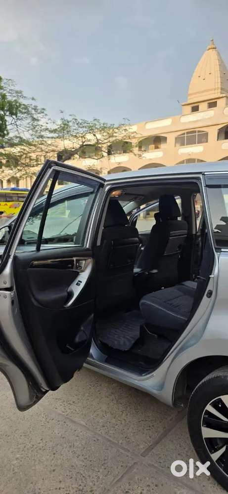 Toyota Innova Crysta 2018