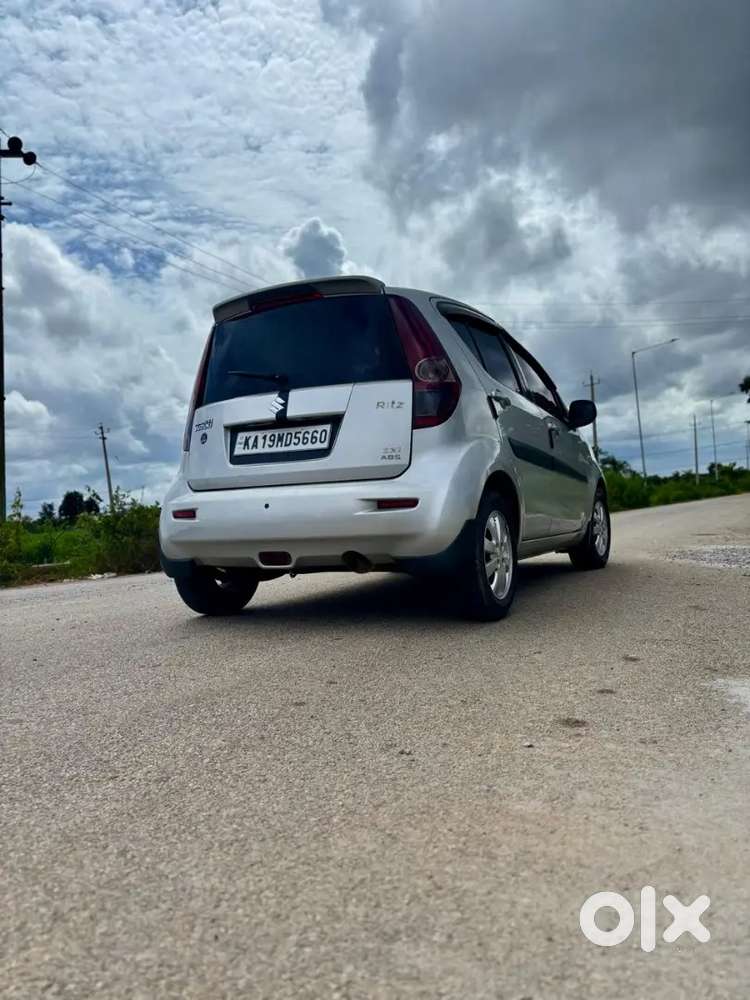 Maruti Suzuki Ritz 1.2 Zxi 2010