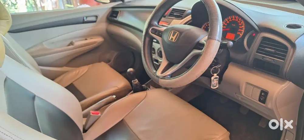 Honda City Zx Petrol 2009