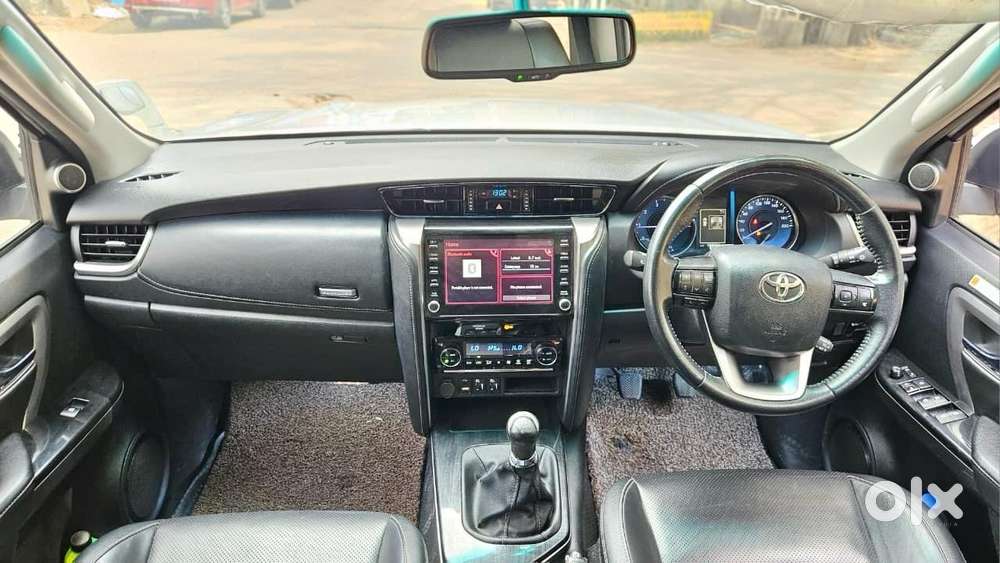 Toyota Fortuner [2021-ongoing] 2.8 2wd Diesel Mt, 2022, Diesel