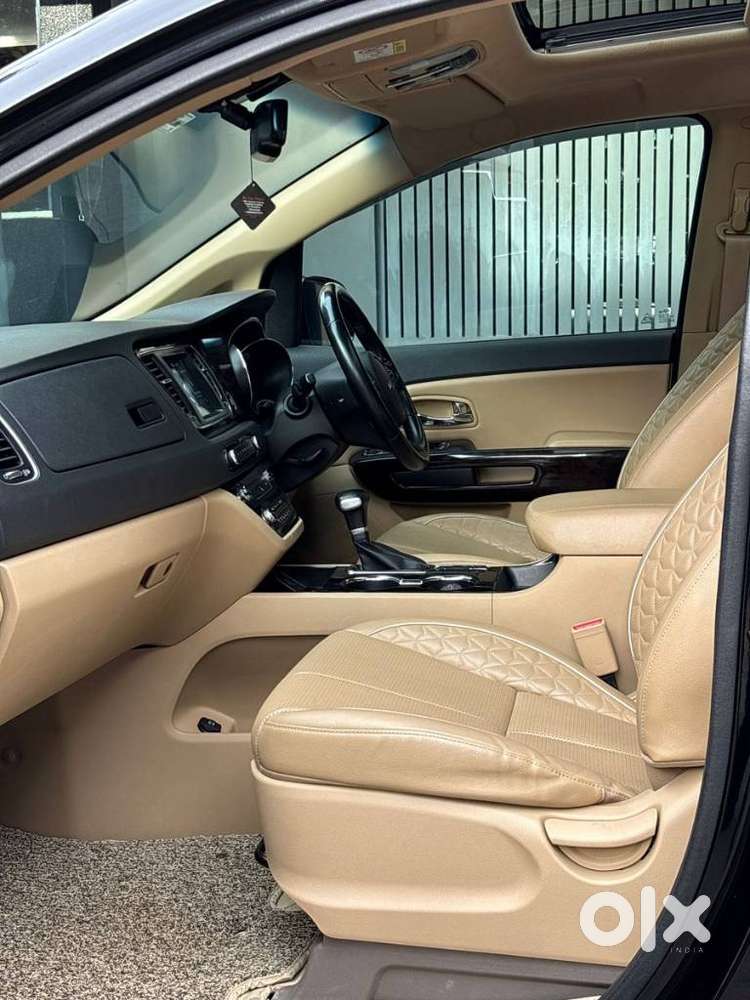 Kia Carnival Limousine Plus 7 Str, 2022, Diesel