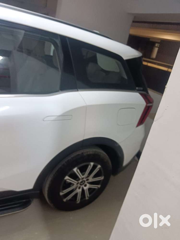 Xuv 700 Top Model Well Maintained