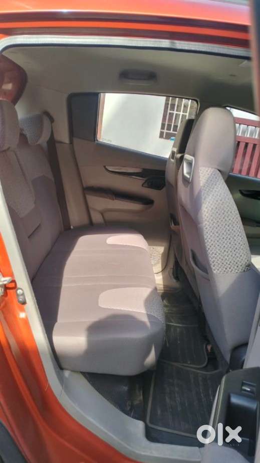 Mahindra Kuv 100 Mfalcon G80 K8, 2016, Petrol