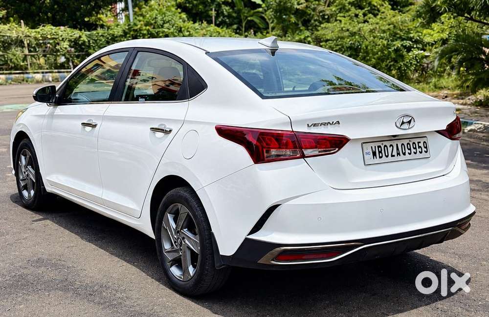 Hyundai Verna 1.5 Sx Petrol Mt, 2021, Petrol