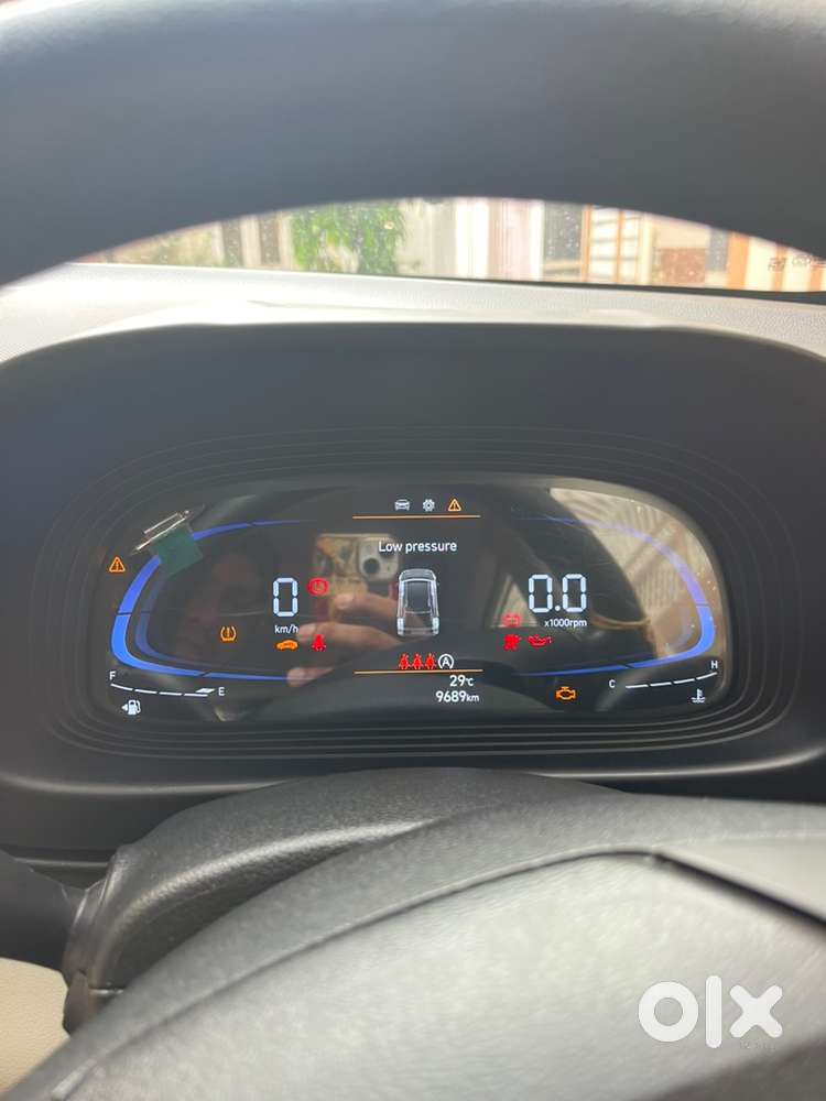 Hyundai Venue Petrol Manual 2025
