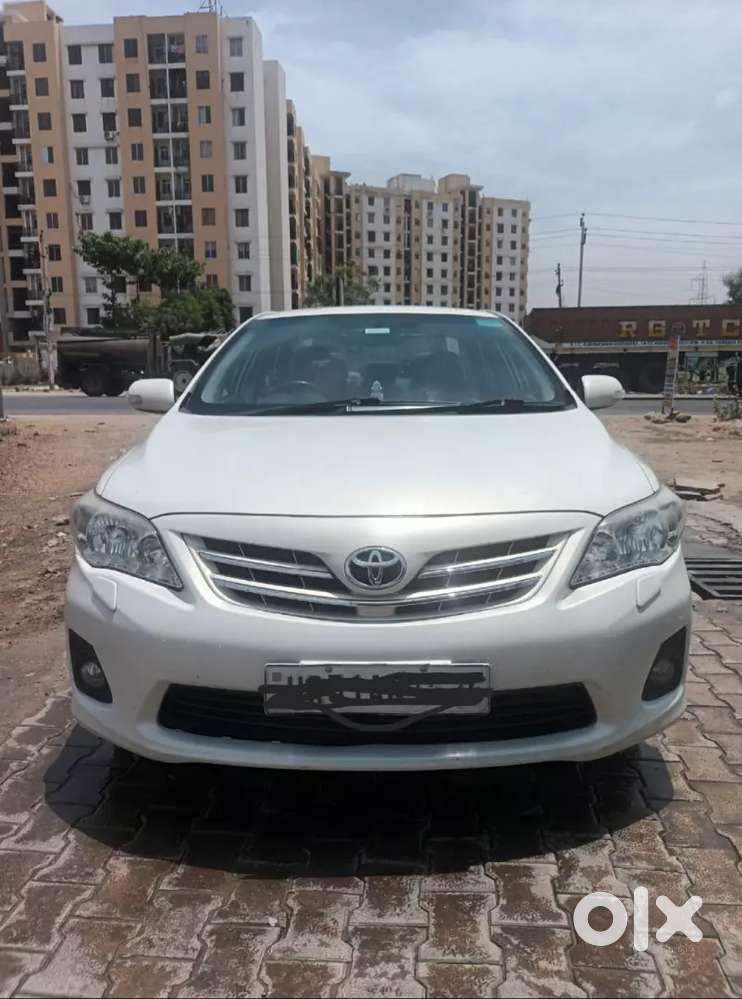 Toyota Corolla Altis 2011 Petrol Well Maintained