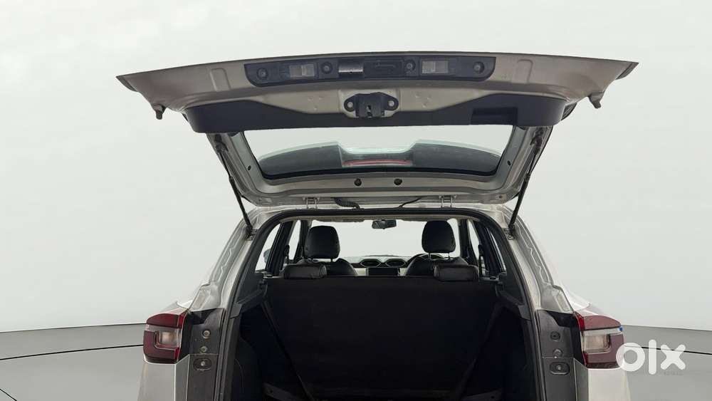 Nissan Magnite 1.0 Xe, 2022, Petrol