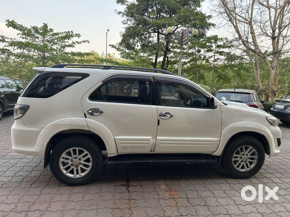 Toyota Fortuner 2011-2016 4x2 Manual, 2015, Diesel