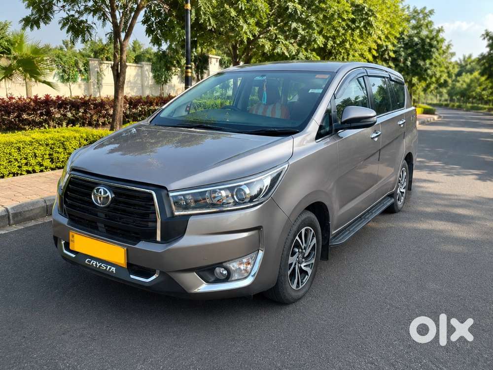 Toyota Innova Crysta Vx 2025