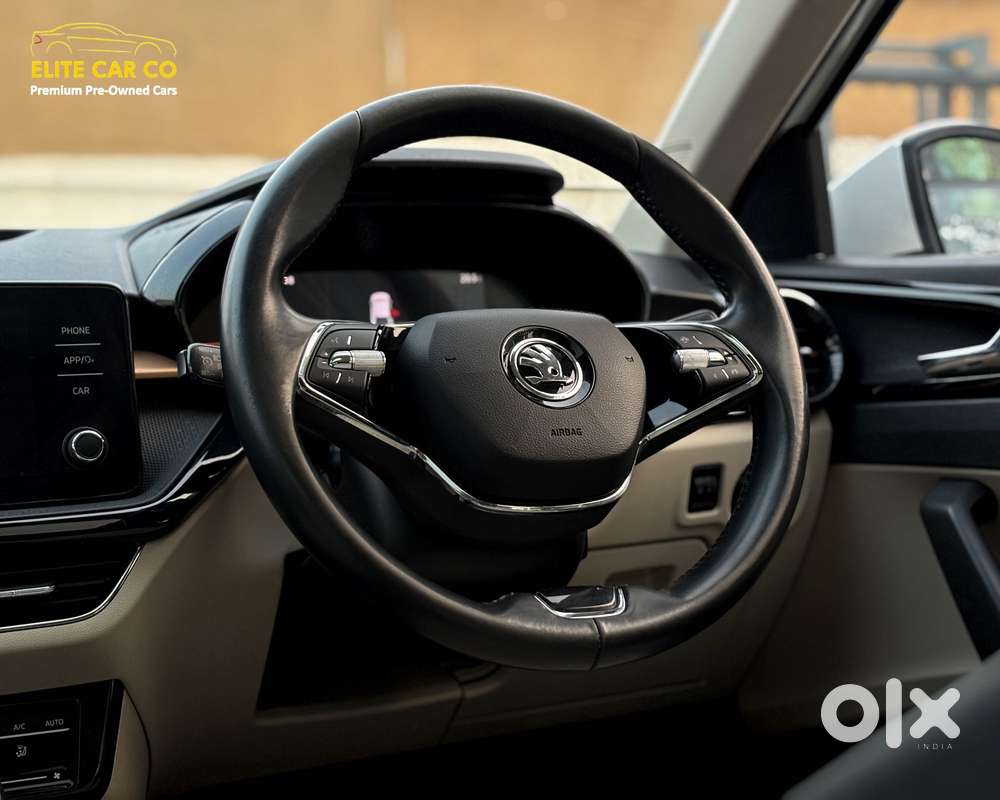 Skoda Slavia 1.5 Tsi Style At, 2023, Petrol