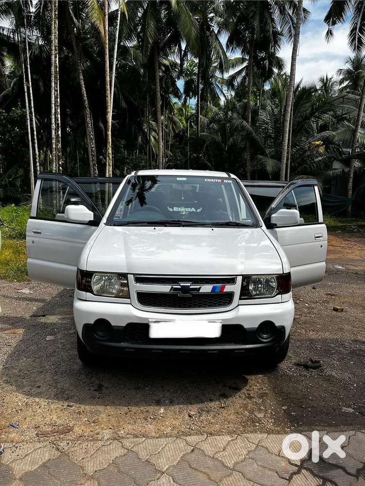 Chevrolet Tavera 2012