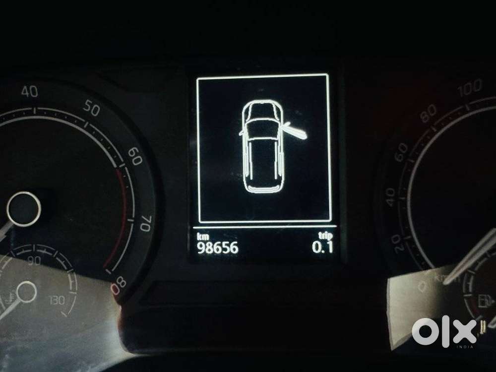 Skoda Kushaq 1.0 Tsi Ambition, 2022, Petrol