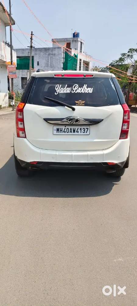Mahindra Xuv500 2015 Diesel 90000 Km Driven