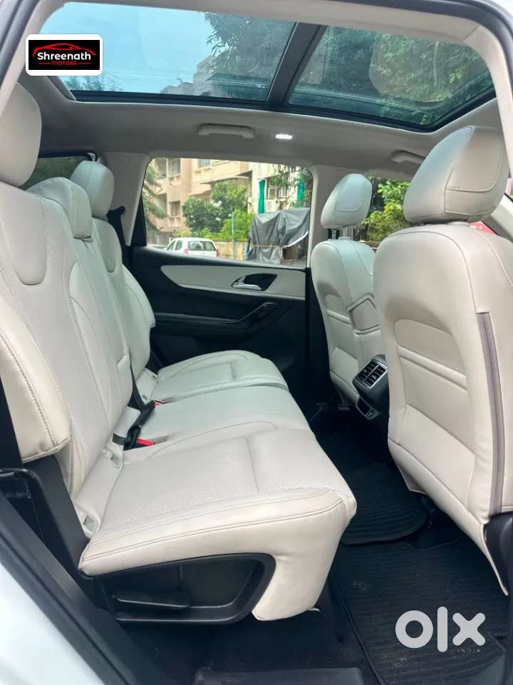 Mahindra Xuv700 2.2 Ax 7 Diesel At Luxury Pack Str, 2024, Diesel