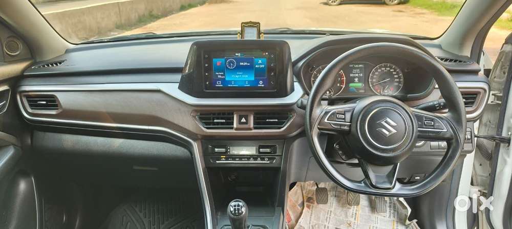 Maruti Suzuki Brezza Zxi S-cng, 2024, Cng & Hybrids