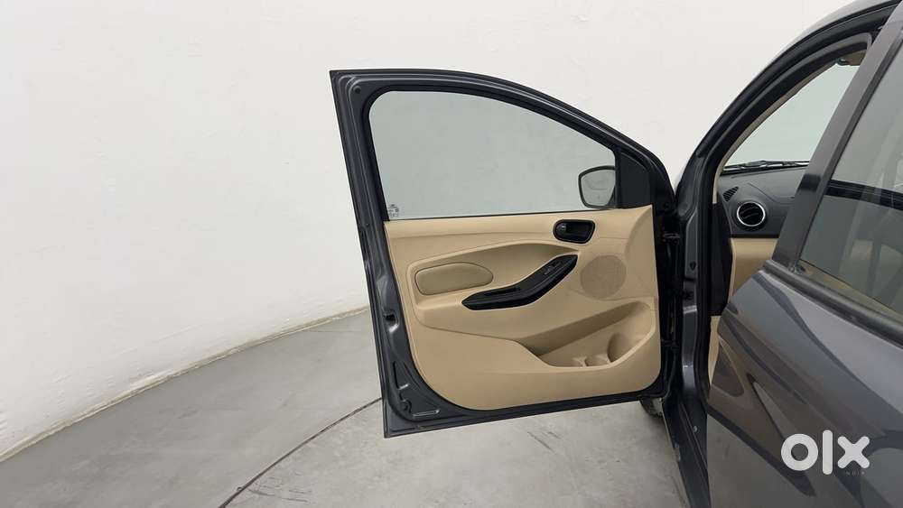 Ford Figo Aspire Titanium, 2016, Petrol