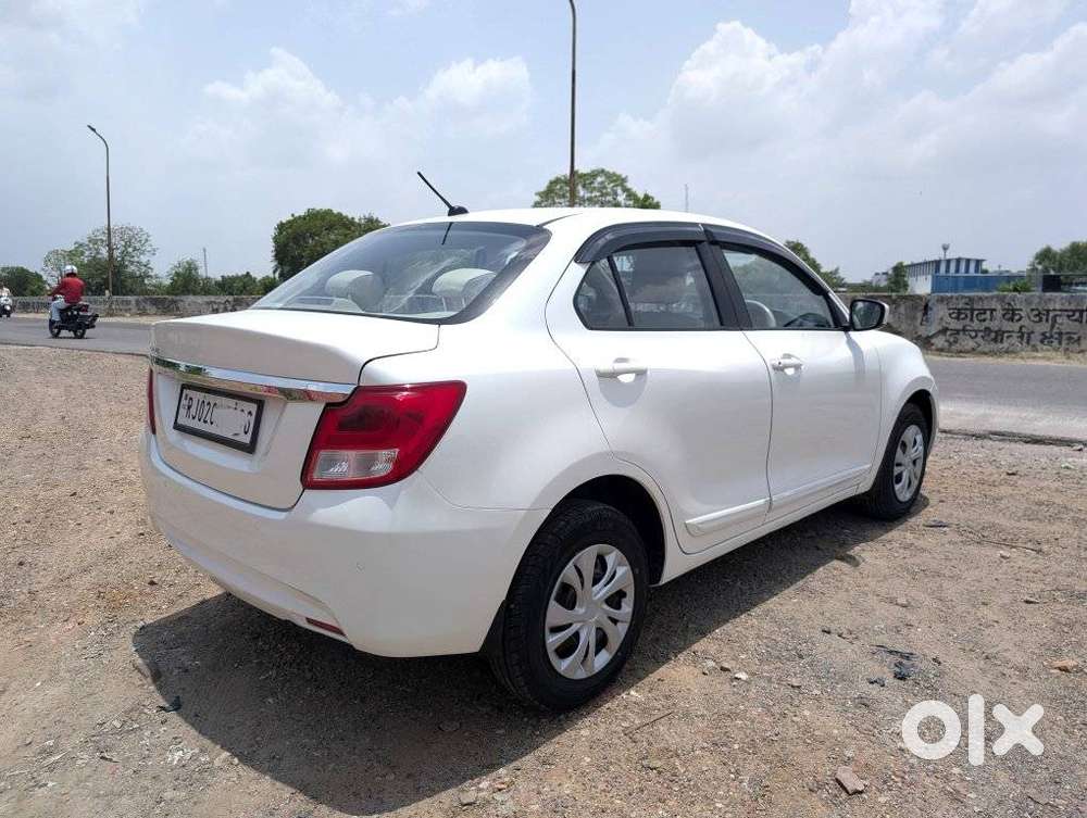 Maruti Suzuki Swift Dzire 1.3 Vxi, 2022, Cng & Hybrids