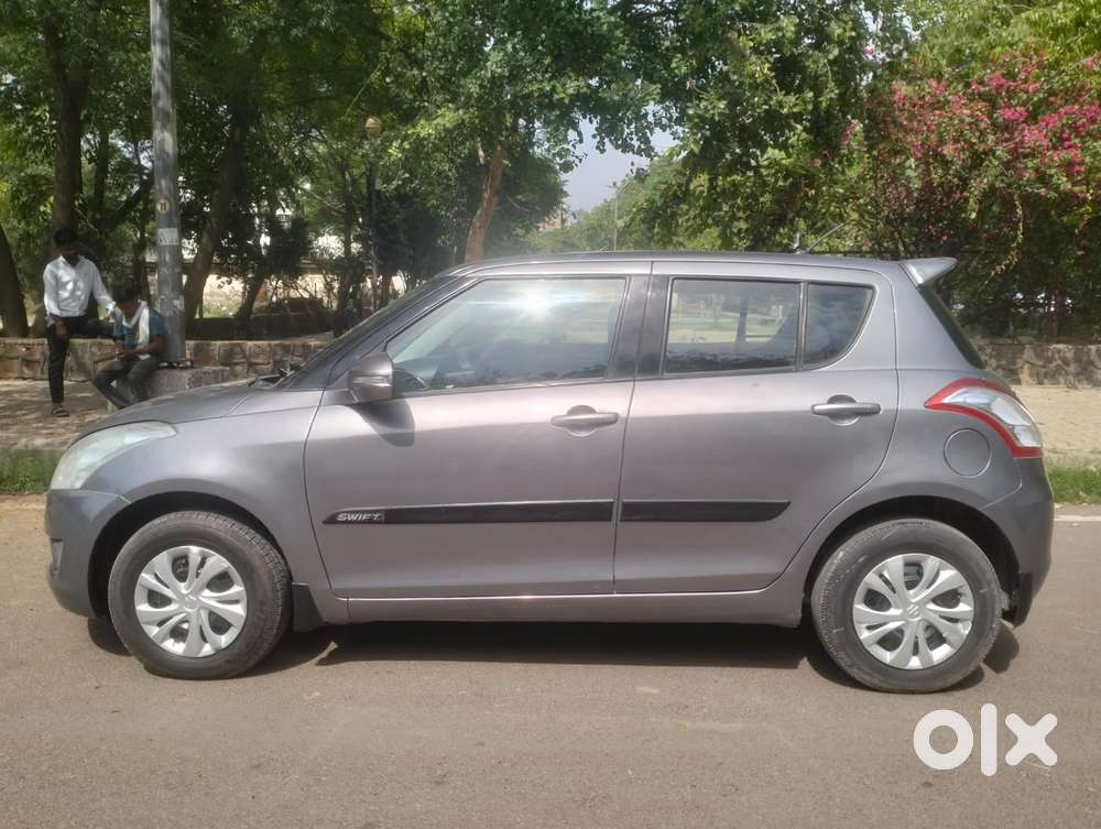 Maruti Suzuki Swift Vxi + Manual, 2013, Petrol