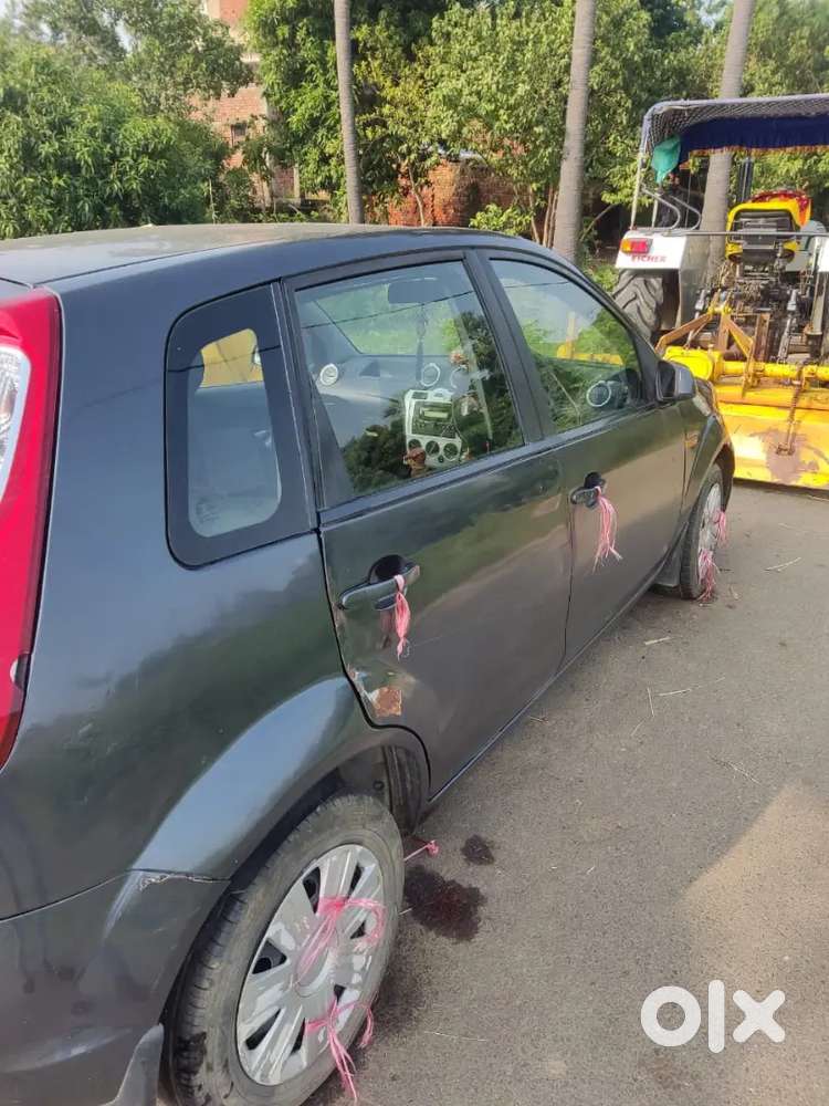 Ford Figo Diesel Zxi 2012