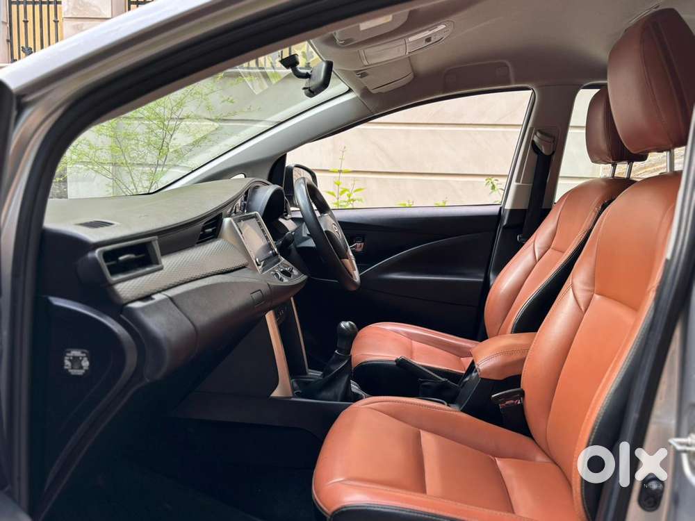 Toyota Innova Crysta 2.4 Gx Mt, 2022, Diesel