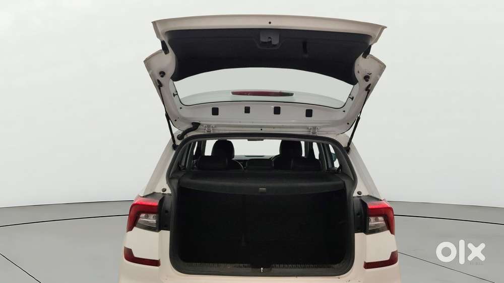 Skoda Kushaq 1.0 Ambition Classic Tsi At, 2023, Petrol