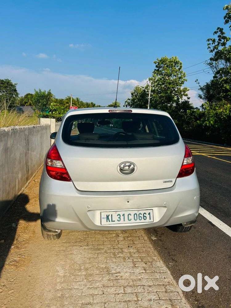 Hyundai I20 Sportz 1.4 Crdi 6 Speed Bs-iv, 2010, Diesel