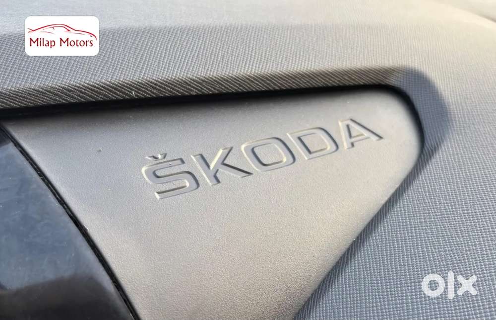 Skoda Slavia Style 1.0l Tsi At, 2022, Petrol