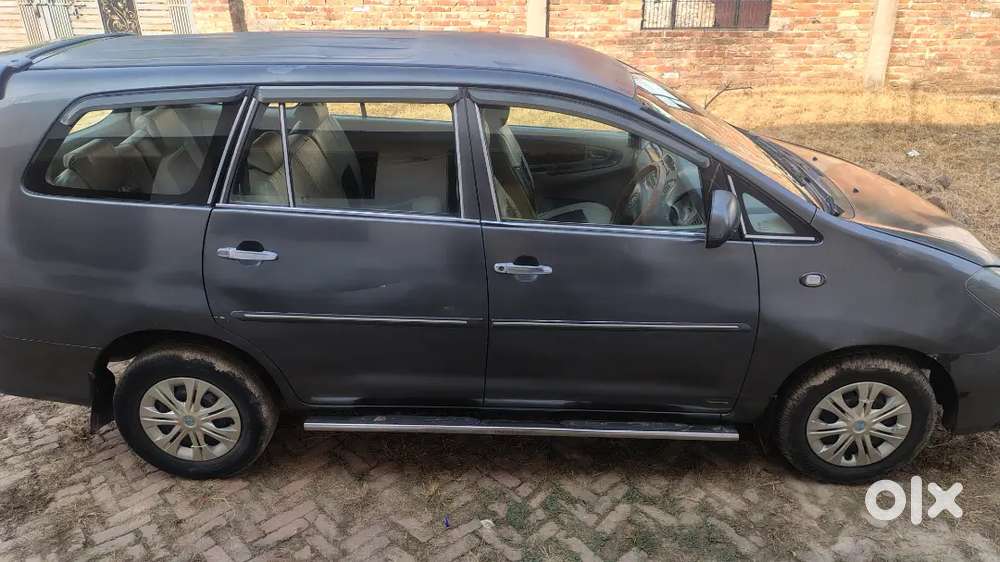 Toyota Innova 2009 Diesel 320000 Km Driven