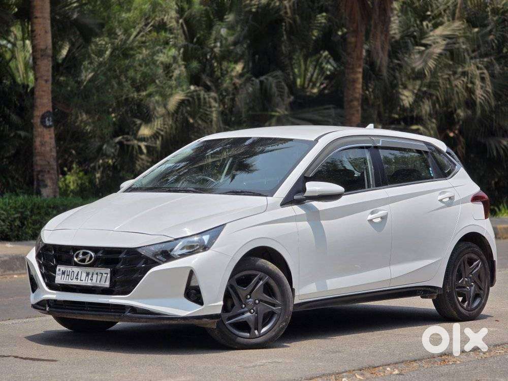 Hyundai I20 Sportz 1.2 Ivt, 2023, Petrol