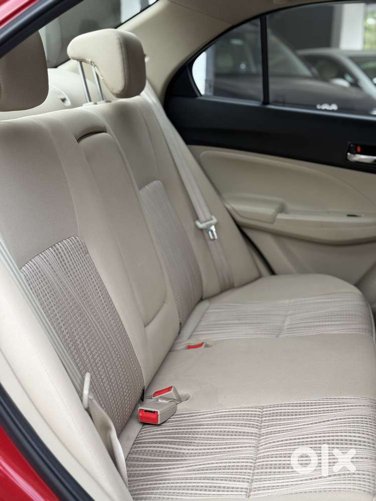 Maruti Suzuki Dzire Vxi Ags, 2022, Petrol
