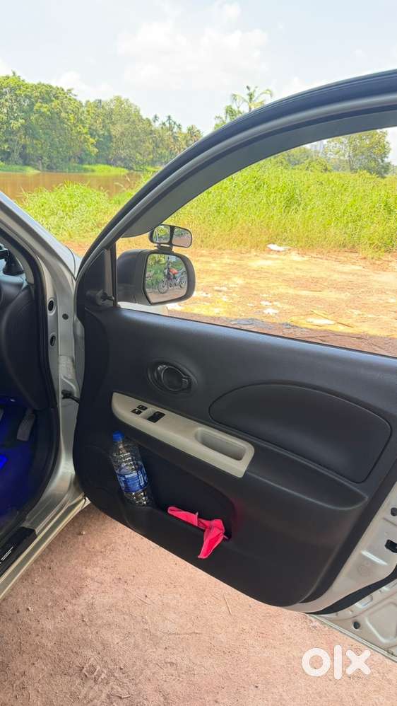 Nissan Micra Active 2015 Model