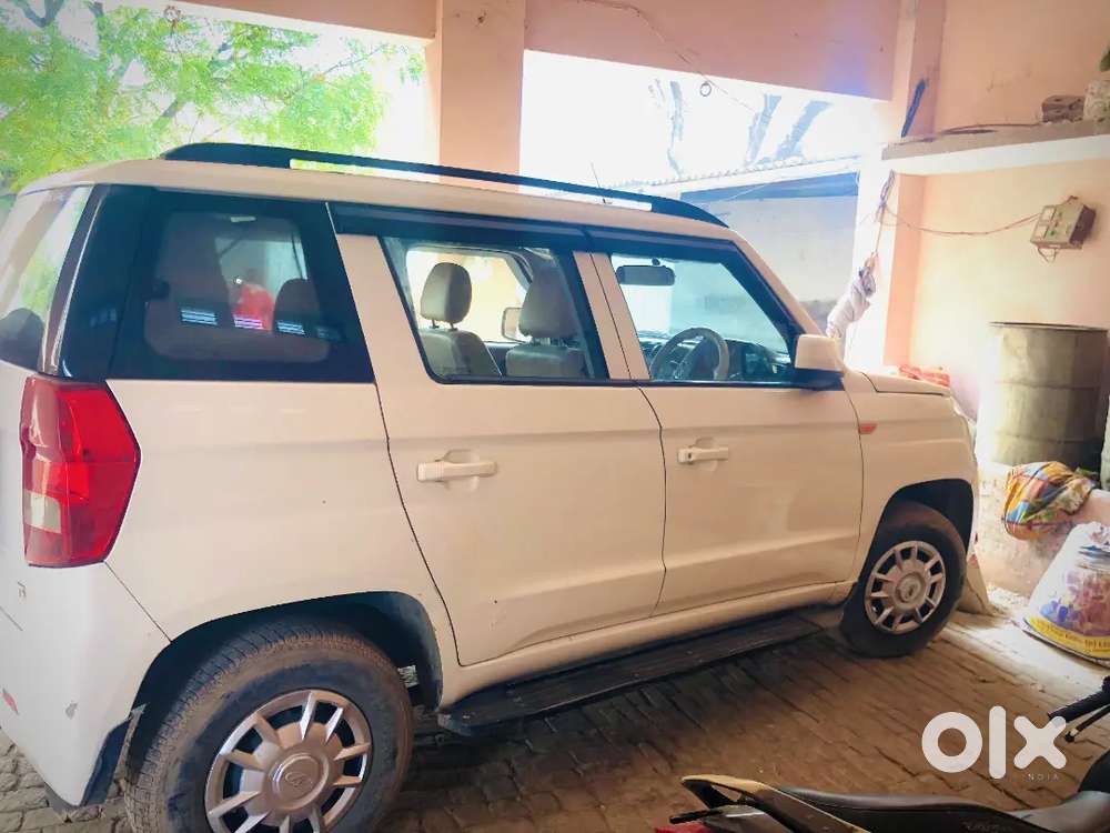 Mahindra Tuv 300 2016