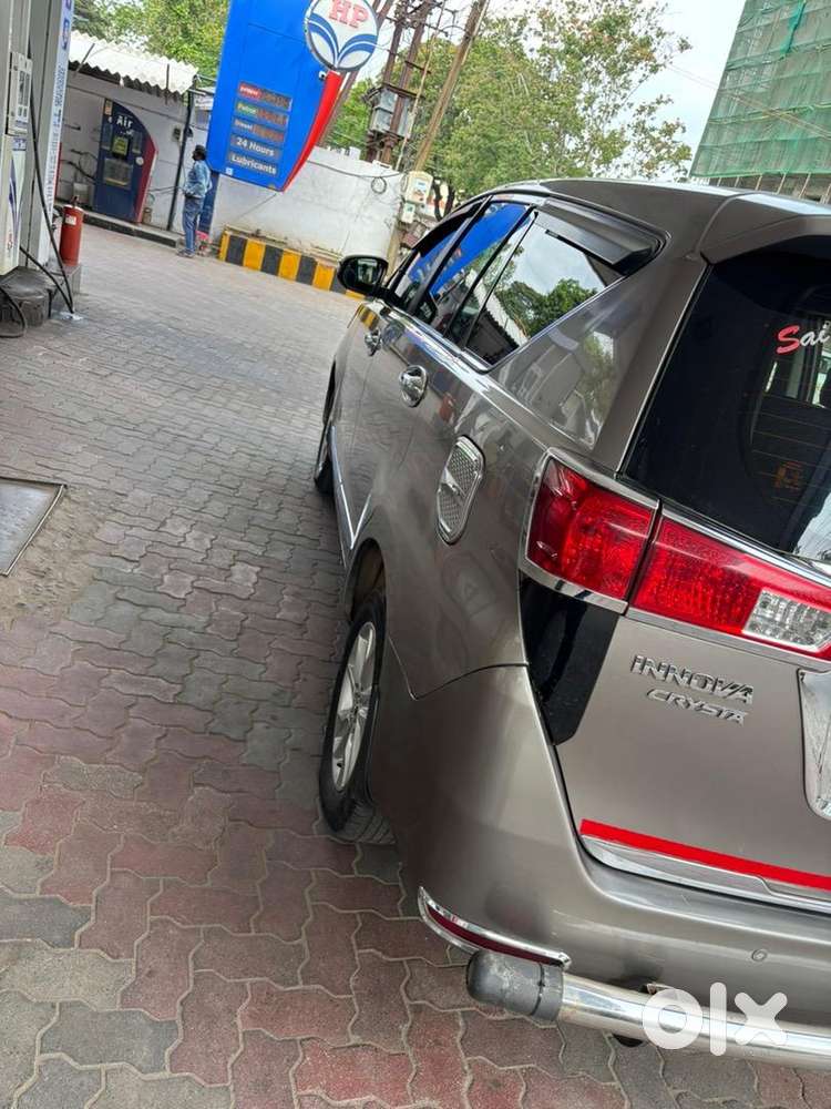 Toyota Innova Crysta 2018 Diesel Well Maintained