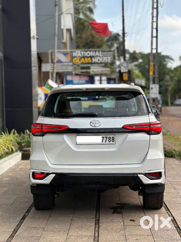 Toyota Fortuner 4x2 At 2.8 Diesel, 2023, Diesel