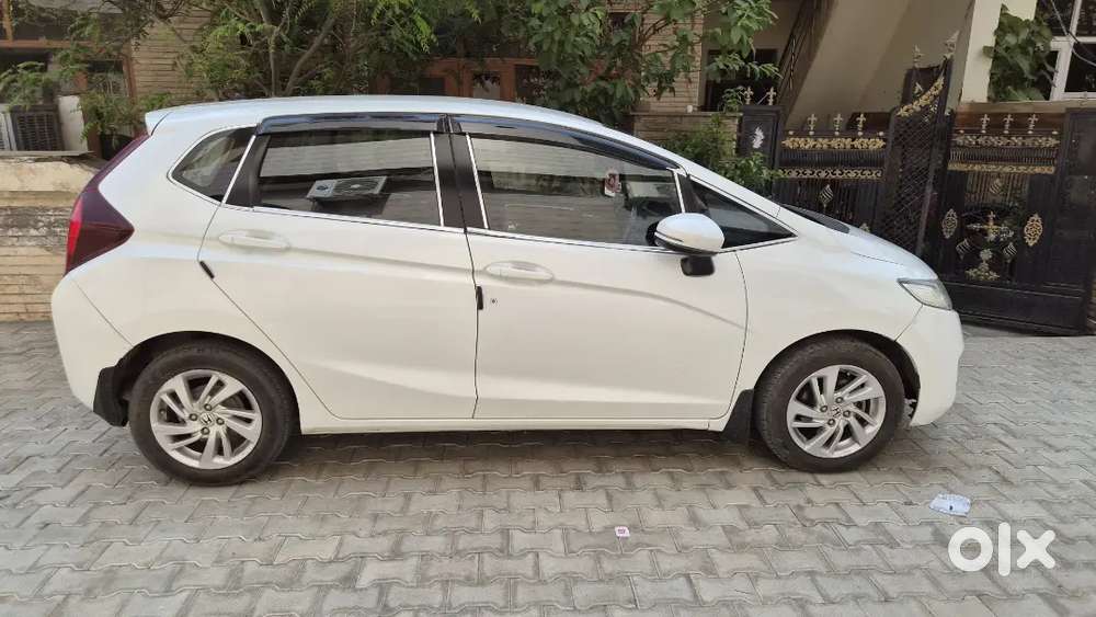 Honda Jazz 2017 Petrol 35000 Km Driven Well Maintained