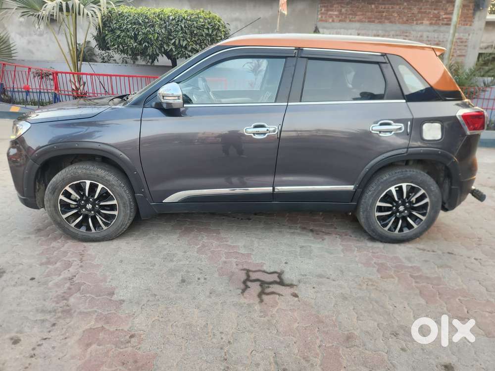 Maruti Suzuki Brezza 1.5 Zxi Plus Smart Hybrid Dual Tone, 2022, Petr..